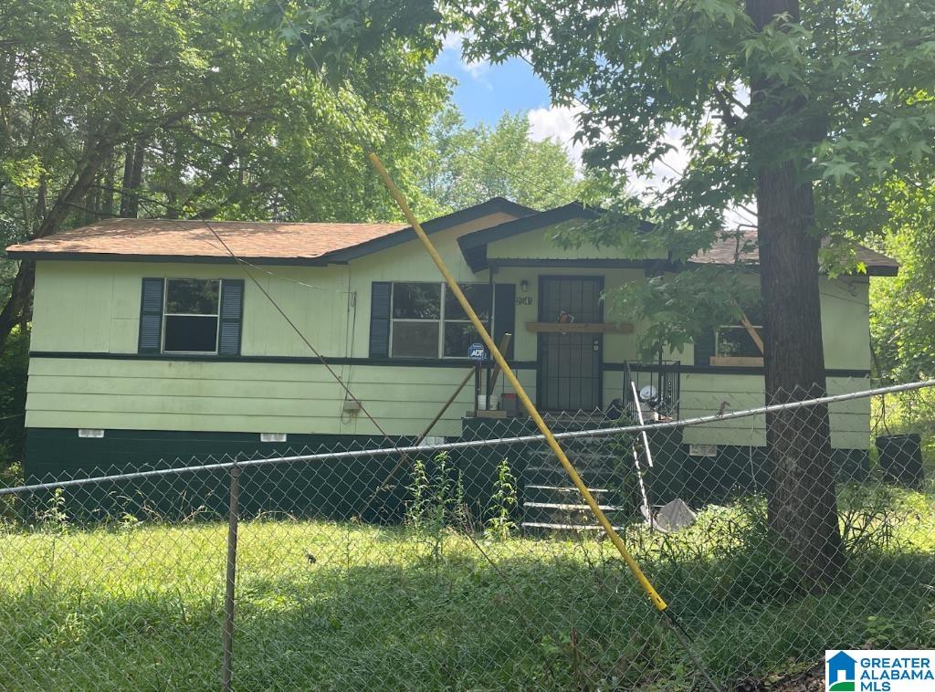 2041 Cunningham Street Birmingham, AL 35217 - Photo 1 of 14