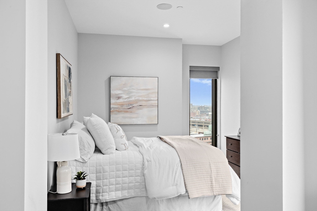 14 West Broadway, Unit 10D Boston, MA 02127 - Photo 16 of 28