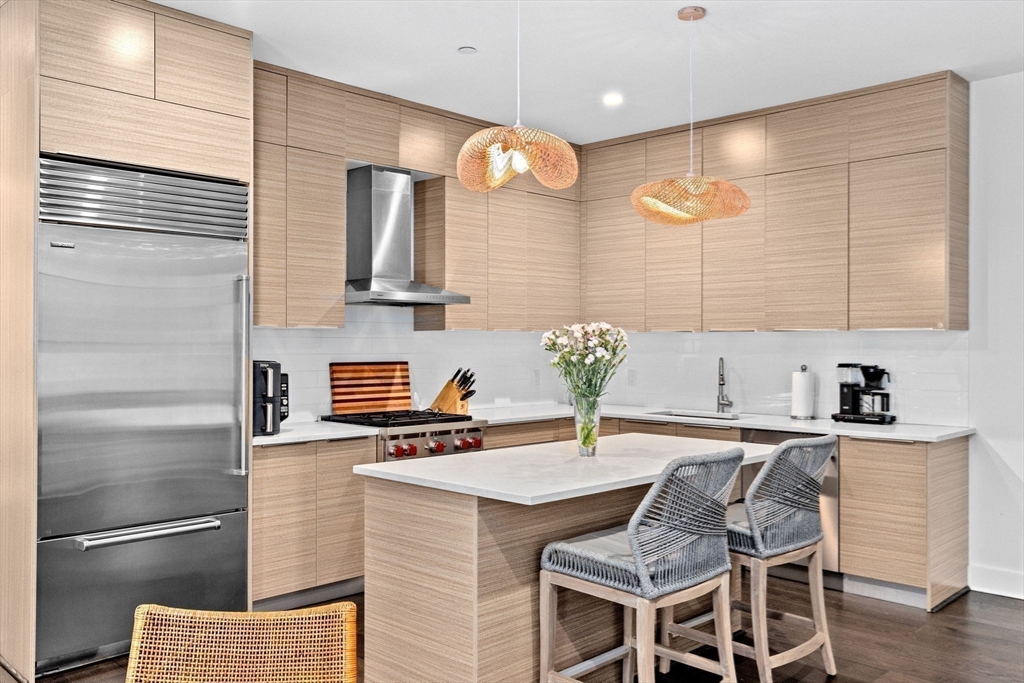 14 West Broadway, Unit 10D Boston, MA 02127 - Photo 3 of 28