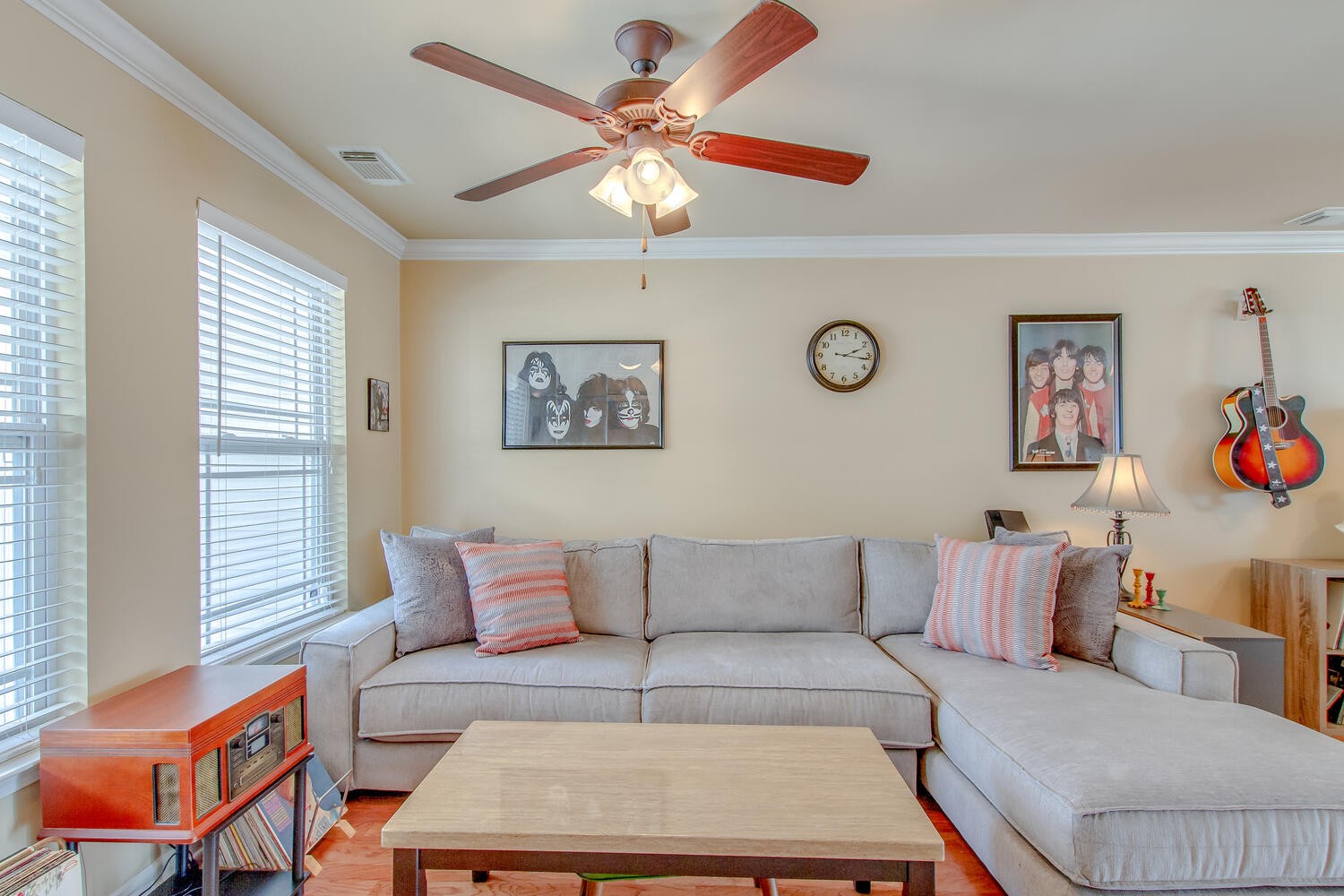 1382 Rural Hill Road, Unit 180 Antioch, TN 37013 - Photo 7 of 30 a living room with furniture and a window