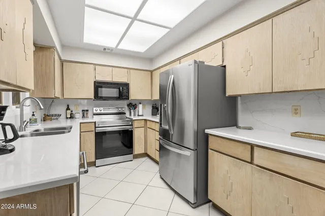 $5,000 | 5200 South Lakeshore Drive, Unit 128, Tempe, AZ 85283