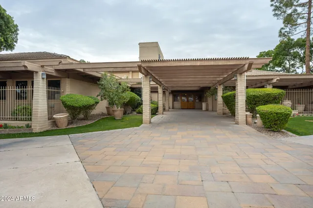 $5,000 | 5200 South Lakeshore Drive, Unit 128, Tempe, AZ 85283