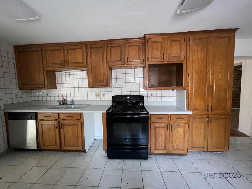 2620 Roberts Cut Off Road Sansom Park, TX 76114 - Photo 13 of 23