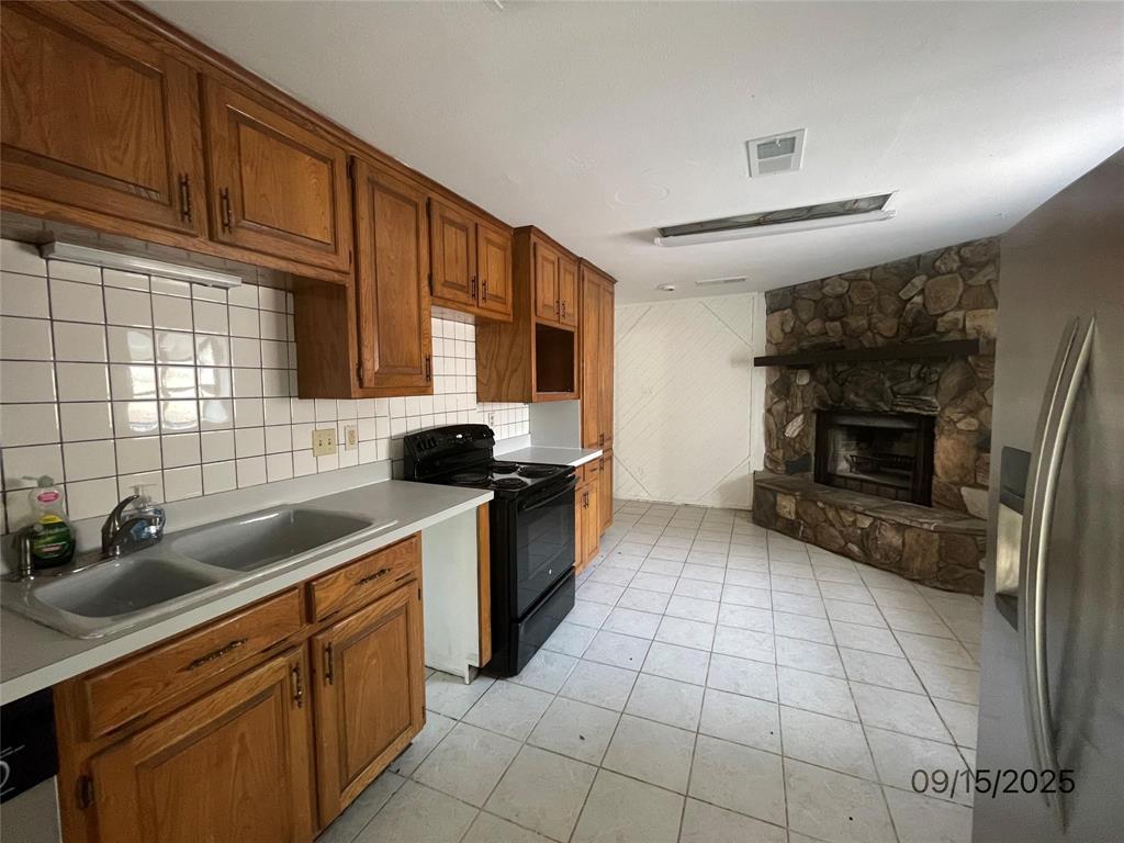 2620 Roberts Cut Off Road Sansom Park, TX 76114 - Photo 14 of 23