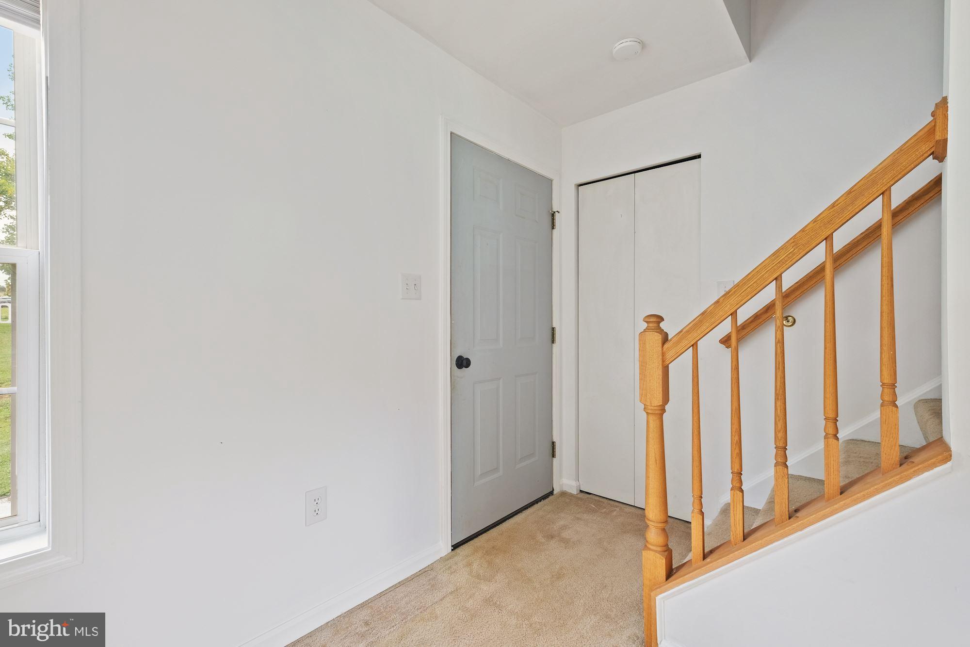 421 North Clear Ridge Road Union Bridge, MD 21791 - Photo 14 of 31 Foyer