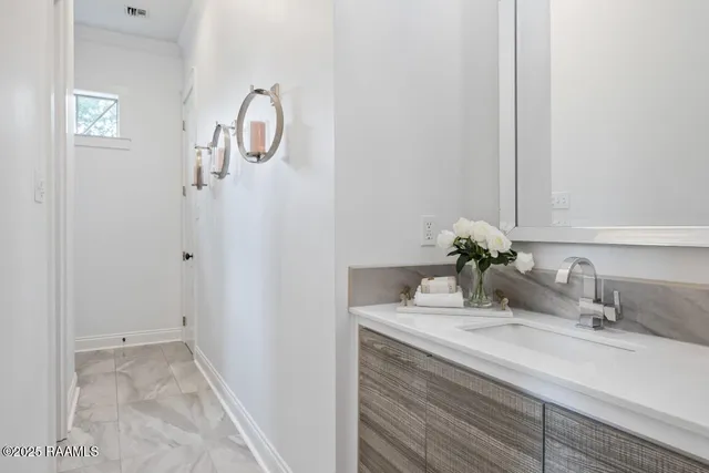 $745,000 | 113 Littlefield Drive, Lafayette, LA 70508