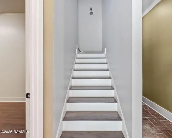 $745,000 | 113 Littlefield Drive, Lafayette, LA 70508