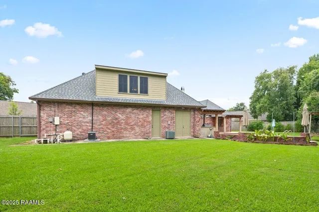 $745,000 | 113 Littlefield Drive, Lafayette, LA 70508