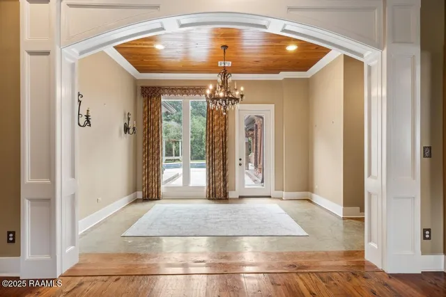 $745,000 | 113 Littlefield Drive, Lafayette, LA 70508