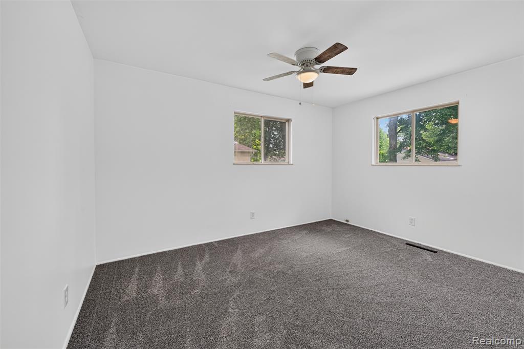 5457 Reid Road Swartz Creek, MI 48473 - Photo 32 of 51 Gallery Image 32