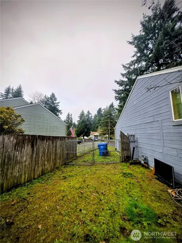 $299,999 | 15717 97th Ave Court East, Puyallup, WA 98375