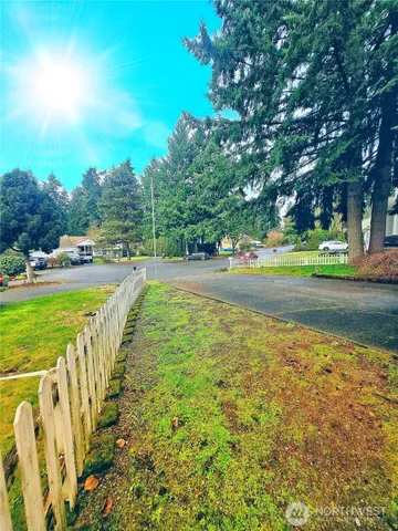 $299,999 | 15717 97th Ave Court East, Puyallup, WA 98375