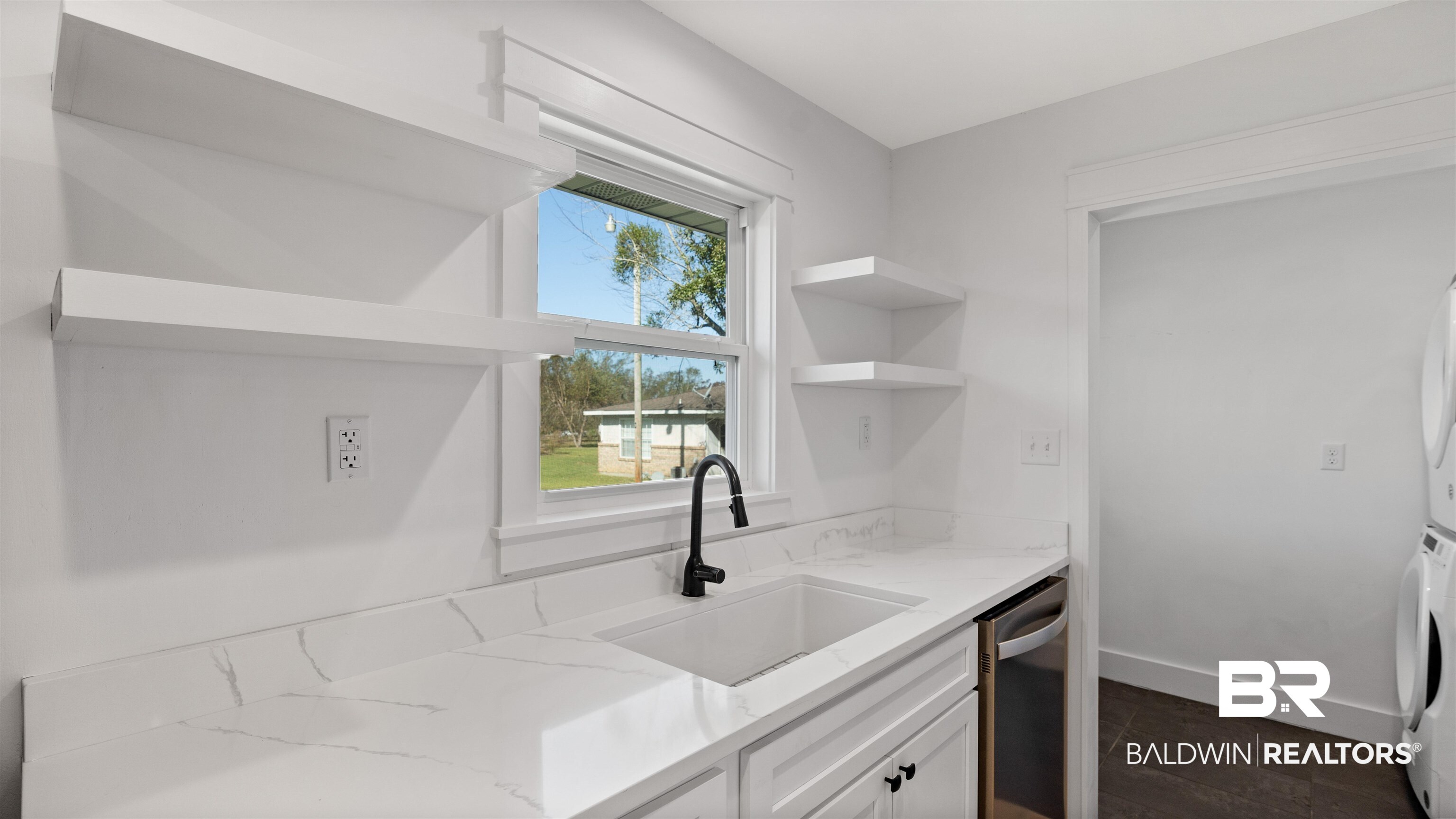 14189 County Road 3 Fairhope, AL 36532 - Photo 9 of 23 Kitchen
