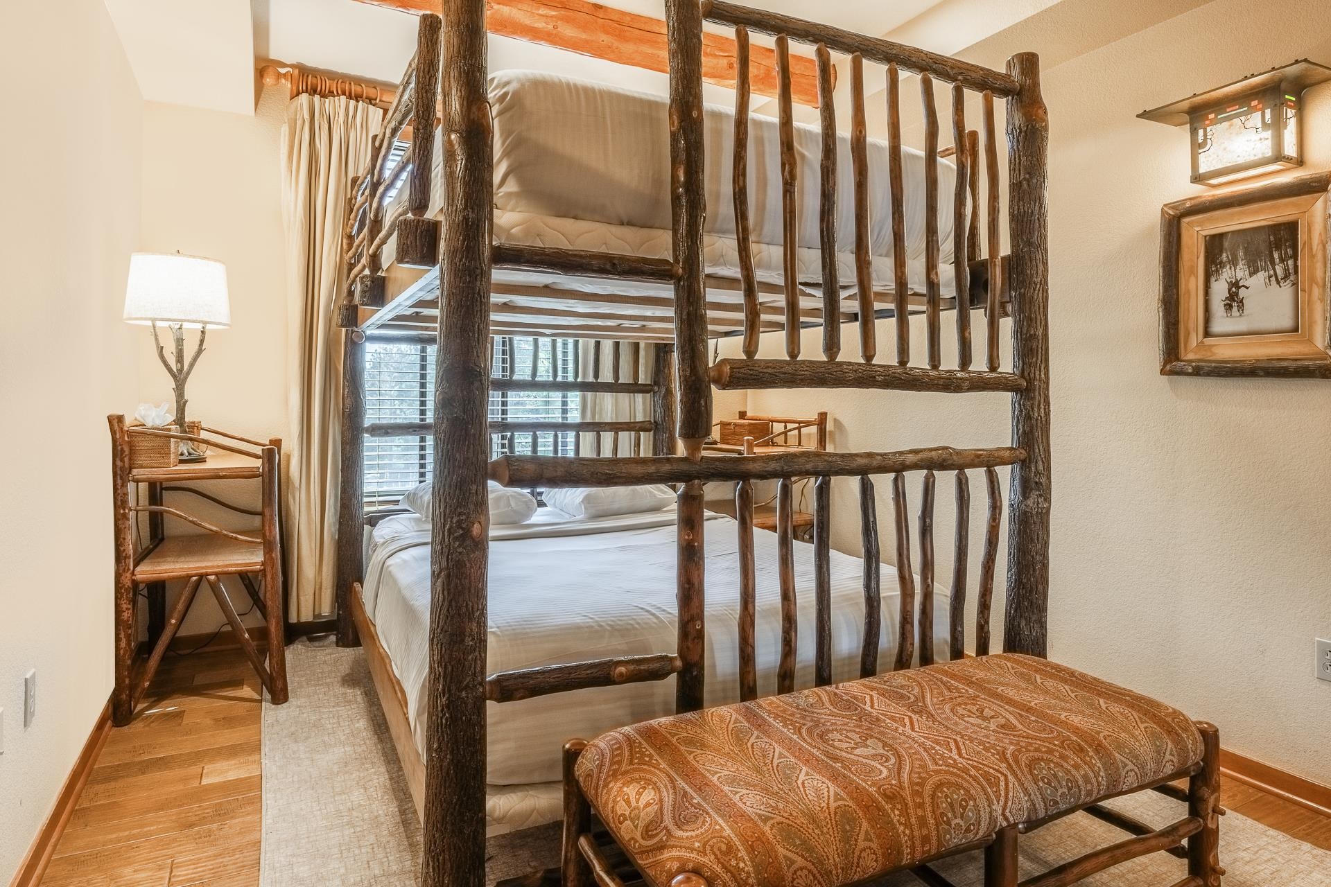 6201 Minaret Road, Unit 2317 Mammoth Lakes, CA 93546 - Photo 27 of 44 a bedroom with a bed and a window