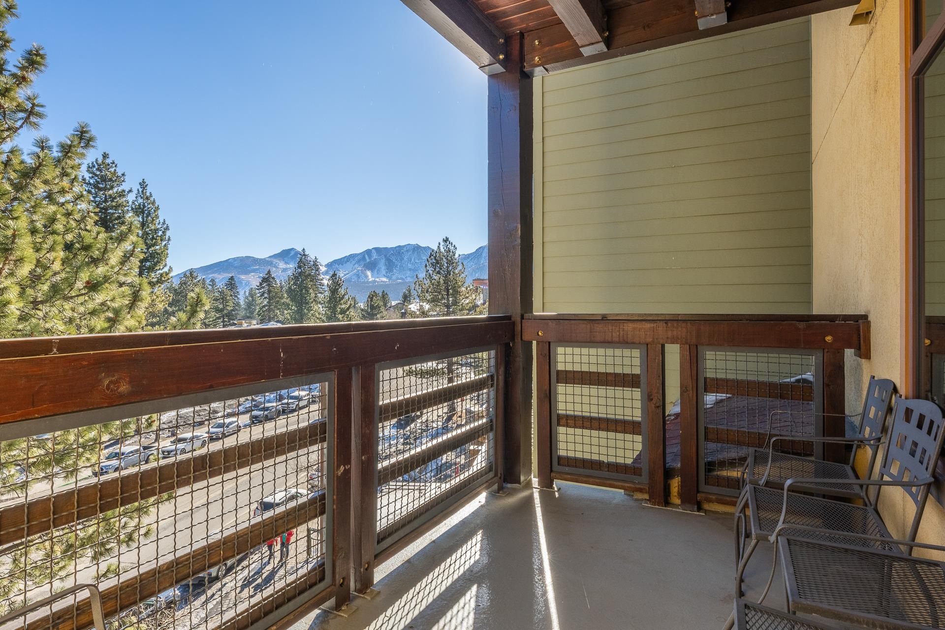 6201 Minaret Road, Unit 2317 Mammoth Lakes, CA 93546 - Photo 35 of 44 a view of a chair and table in the balcony