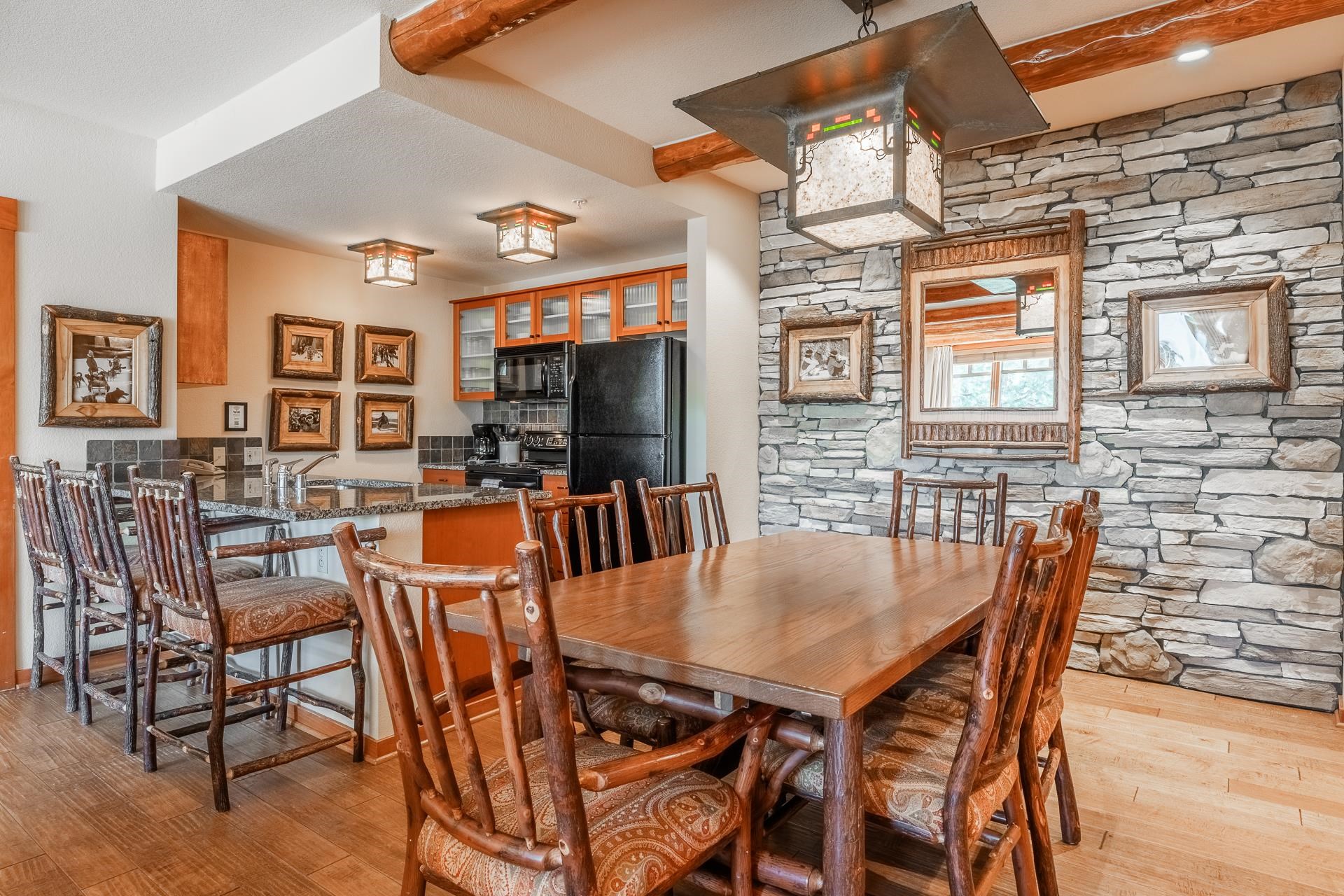 6201 Minaret Road, Unit 2317 Mammoth Lakes, CA 93546 - Photo 9 of 44 a view of a dining room with furniture