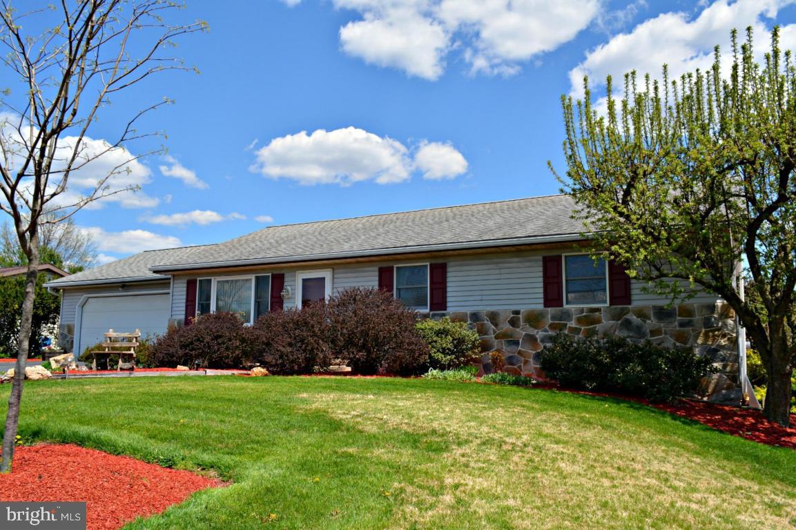 1262 Horning Road Denver, PA 17517 - Photo 1 of 18