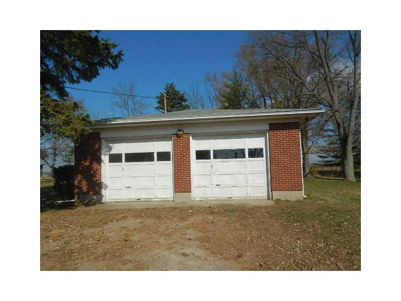 3242 Craig Road Springfield, OH 45502 - Photo 3 of 13