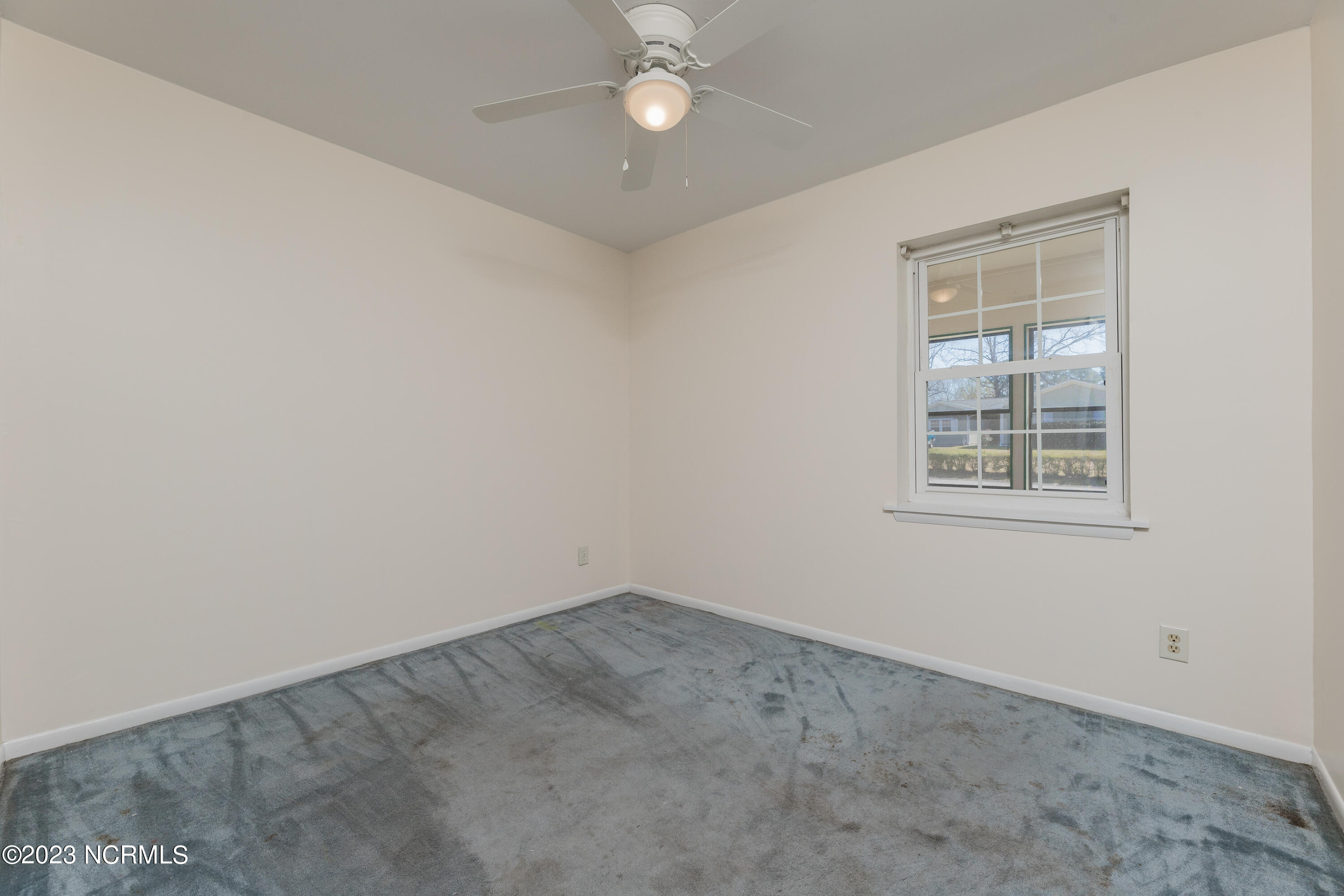 130 Balsam Road Jacksonville, NC 28546 - Photo 34 of 48 43BED3