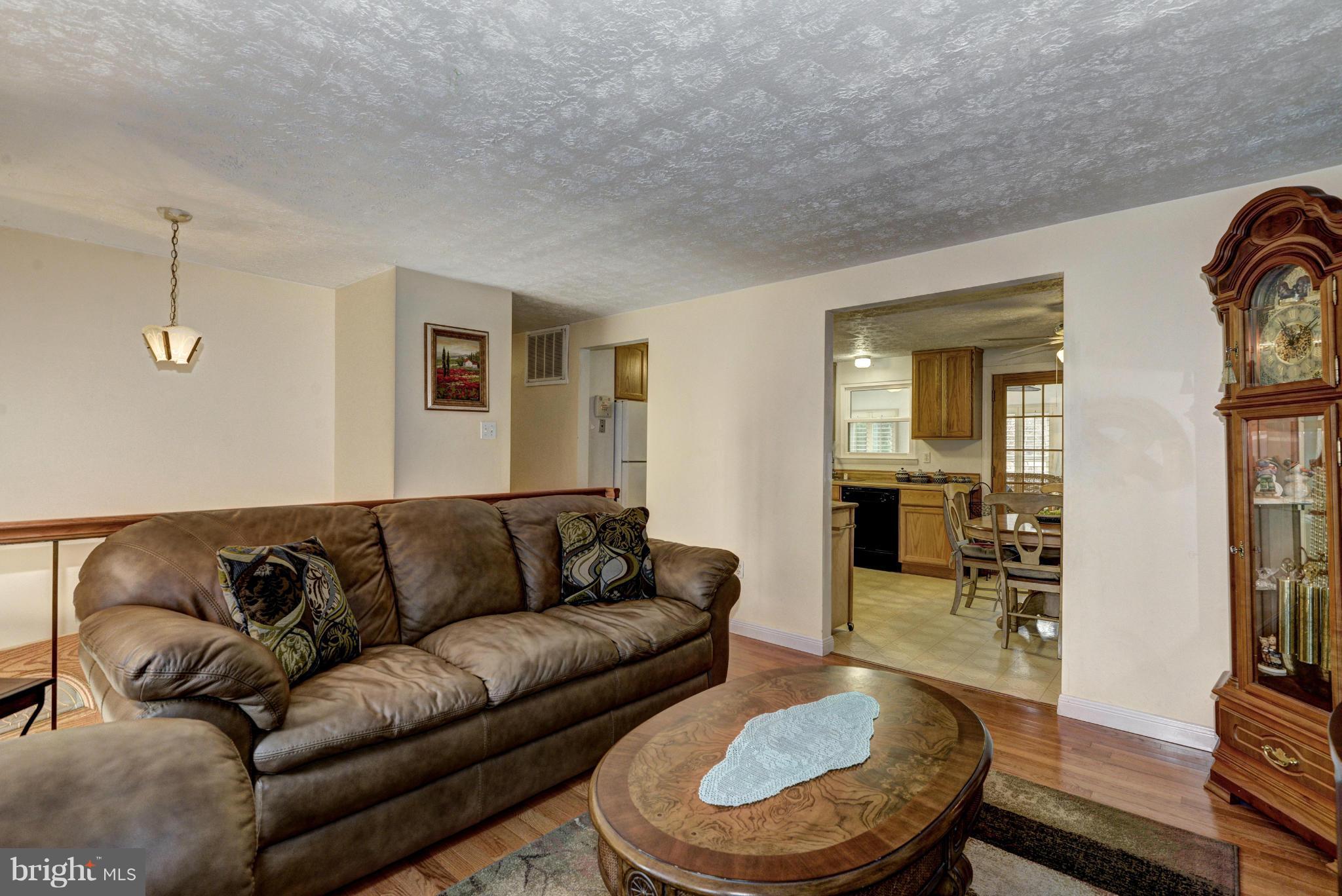 1803 Montreal Road Severn, MD 21144 - Photo 5 of 23 Living Room