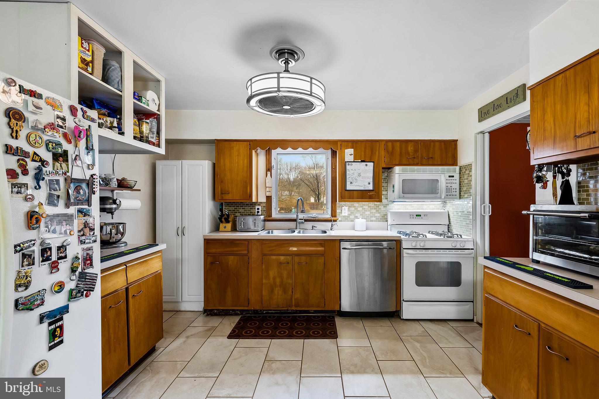 217 Creek Road Mount Laurel, NJ 08054 - Photo 8 of 28