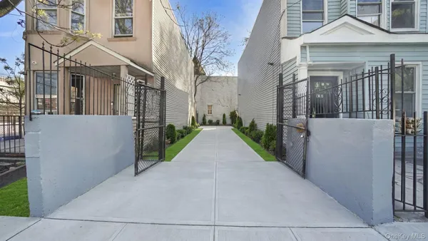 $299,000 | 416 East 182nd Street | East Tremont