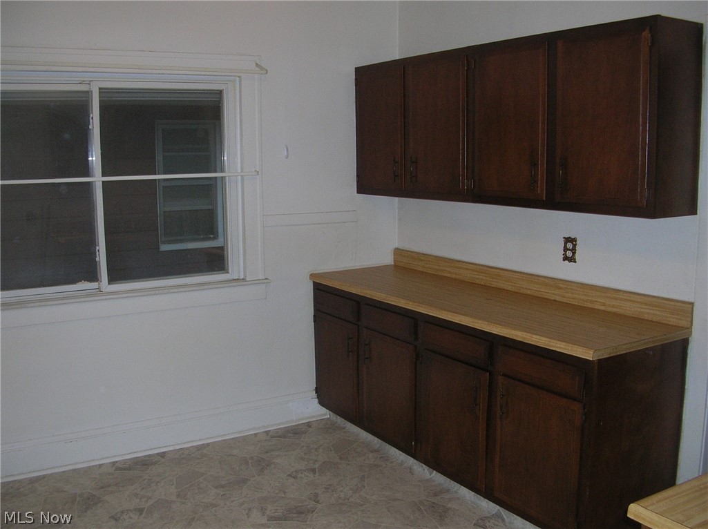 3702 Chelton Road Cleveland, OH 44120 - Photo 30 of 32 2nd floor kitchen
