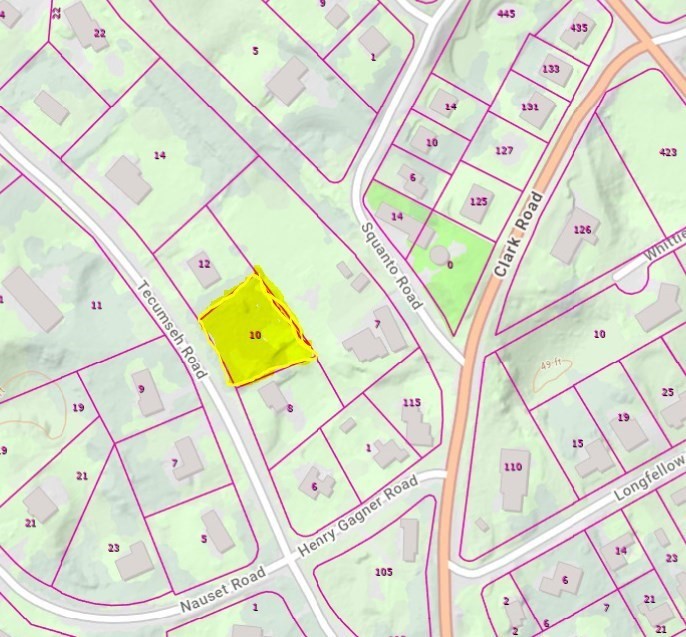 10 Tecumseh Road Bourne, MA 02562 - Photo 2 of 10