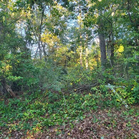 $350,000 | 10 Tecumseh Road, Bourne, MA 02562