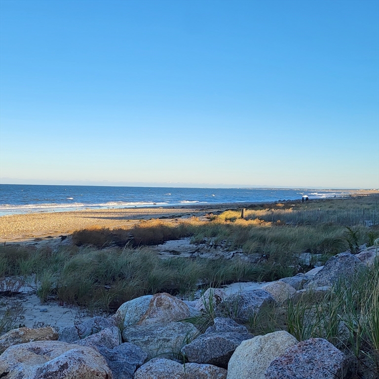 10 Tecumseh Road Bourne, MA 02562 - Photo 8 of 10