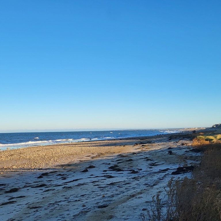 10 Tecumseh Road Bourne, MA 02562 - Photo 9 of 10