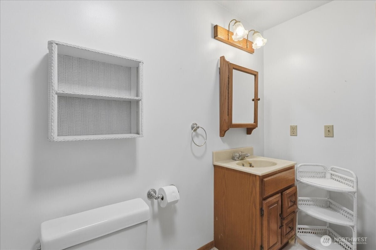 155 Southwest Spruce Road Port Orchard, WA 98367 - Photo 17 of 23 Gallery Image 17