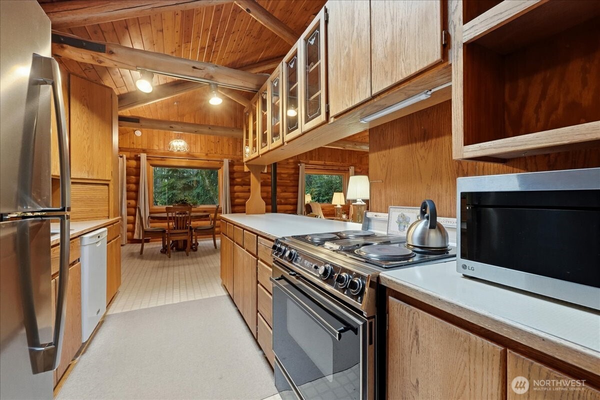 155 Southwest Spruce Road Port Orchard, WA 98367 - Photo 7 of 23 Gallery Image 7