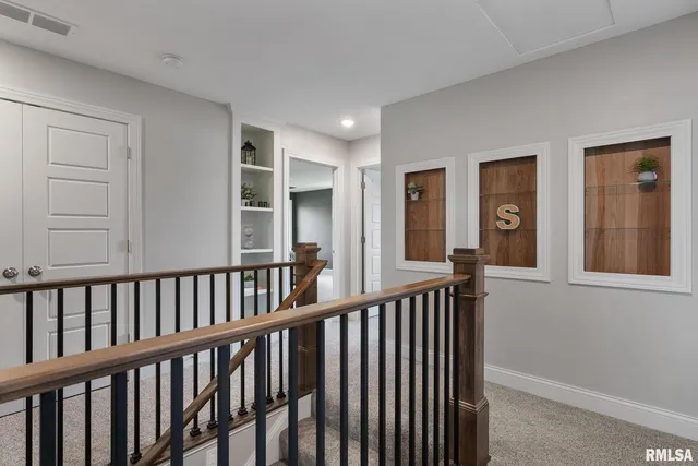 $685,000 | 317 Madison Drive, Riverdale, IA 52722