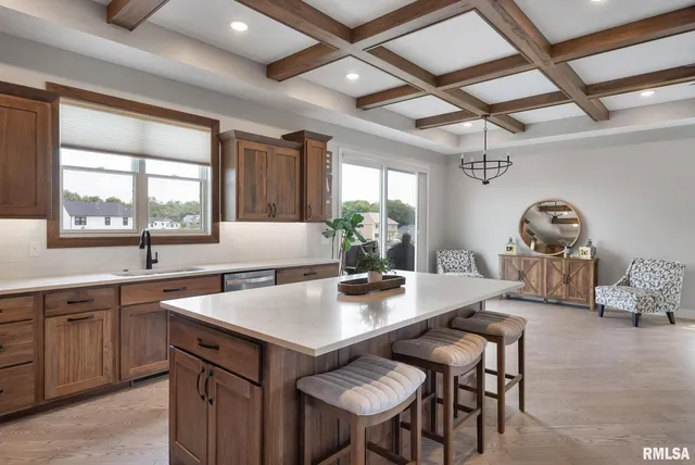 $685,000 | 317 Madison Drive, Riverdale, IA 52722