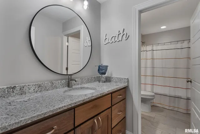 $685,000 | 317 Madison Drive, Riverdale, IA 52722