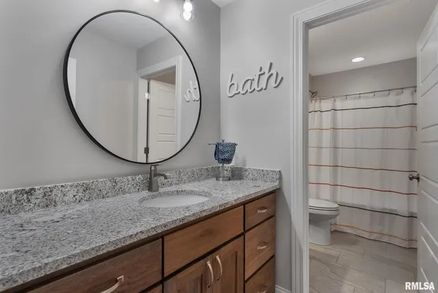 $685,000 | 317 Madison Drive, Riverdale, IA 52722