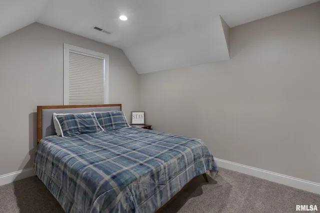 $685,000 | 317 Madison Drive, Riverdale, IA 52722