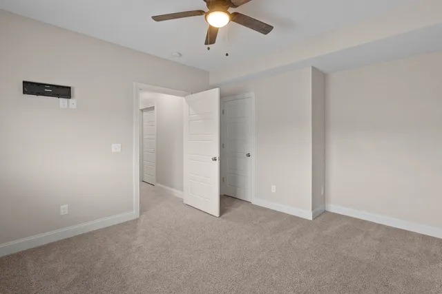 $685,000 | 317 Madison Drive, Riverdale, IA 52722