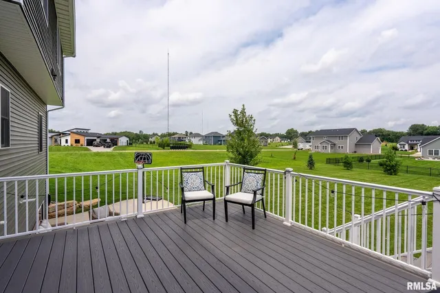 $685,000 | 317 Madison Drive, Riverdale, IA 52722