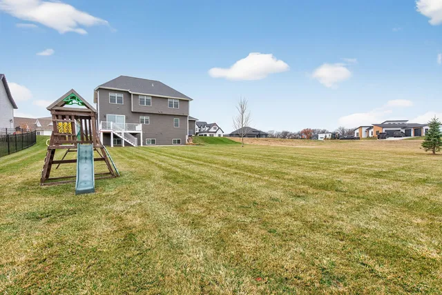 $685,000 | 317 Madison Drive, Riverdale, IA 52722