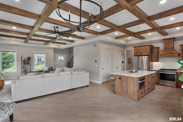 $685,000 | 317 Madison Drive, Riverdale, IA 52722