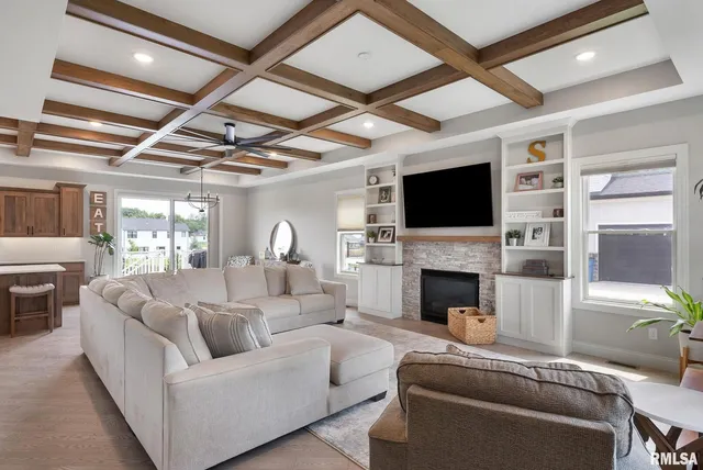 $685,000 | 317 Madison Drive, Riverdale, IA 52722