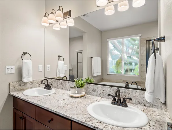 $655,000 | 1719 North Whitmore Avenue, Clovis, CA 93619
