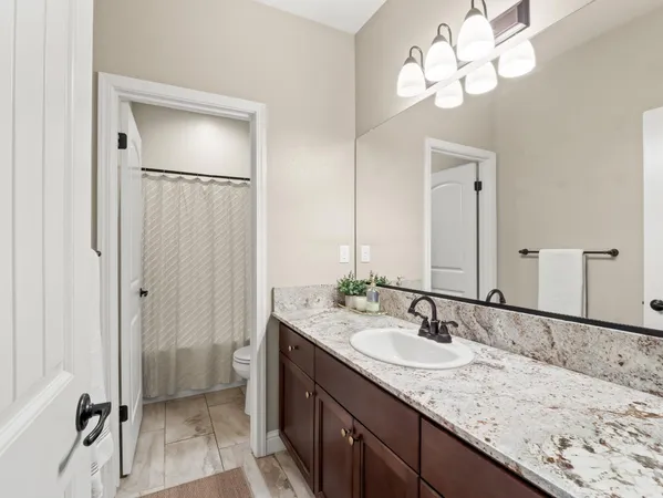 $655,000 | 1719 North Whitmore Avenue, Clovis, CA 93619