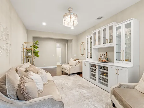 $655,000 | 1719 North Whitmore Avenue, Clovis, CA 93619