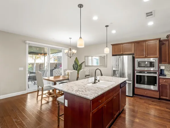 $655,000 | 1719 North Whitmore Avenue, Clovis, CA 93619