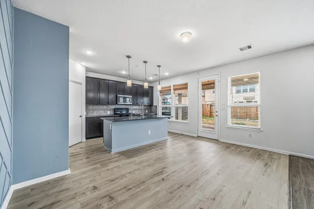 $2,350 | 4118 Lake Cypress Circle, Houston, TX 77068