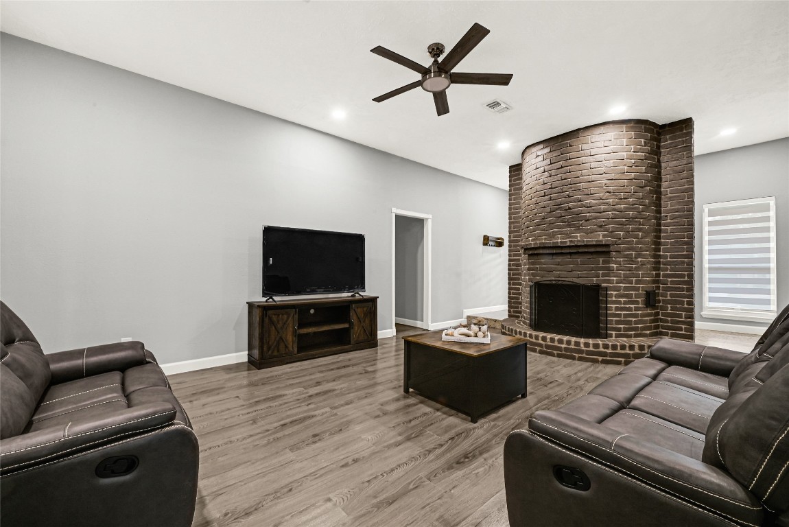 2407 Rambling Brook Drive Spring, TX 77373 - Photo 12 of 50