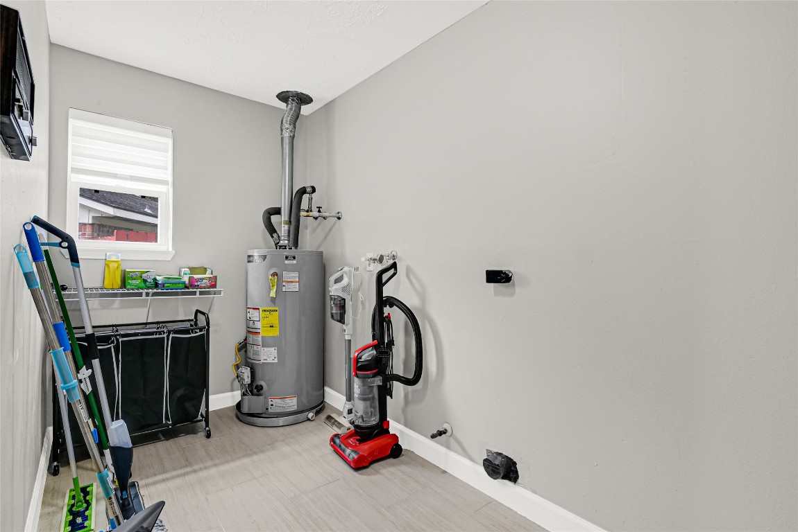 2407 Rambling Brook Drive Spring, TX 77373 - Photo 15 of 50